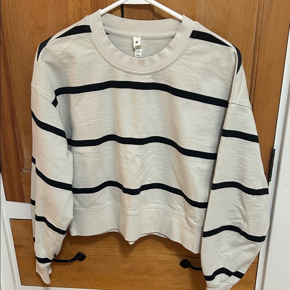 Lululemon Athletica Black and Cream Striped Sweatshirt